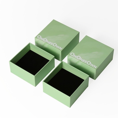 kopen Custom logo stijf papier karton juwelen cadeaubon met deksel en basis schuim insert online manufacture